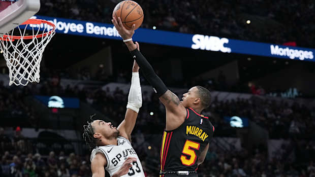 Tre Jones Dejounte Murray Hawks